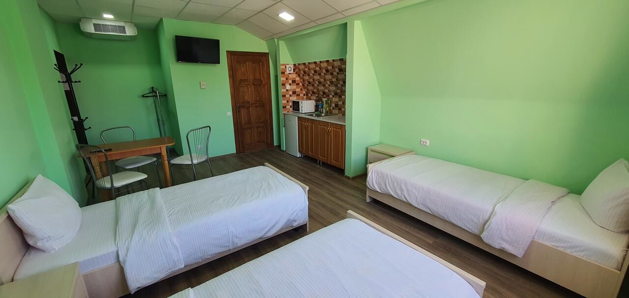 Отель Luxor Inn & Suites Черновцы