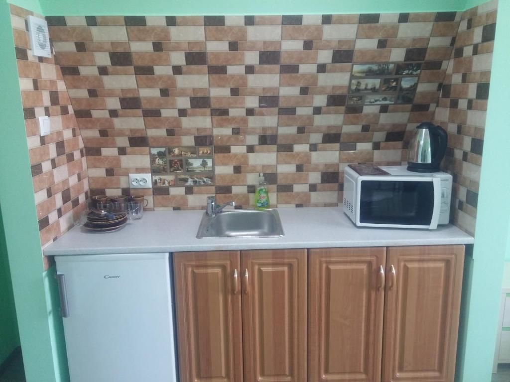 Отель Luxor Inn & Suites Черновцы