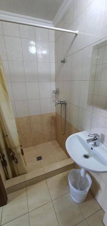 Отель Luxor Inn & Suites Черновцы