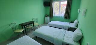 Отель Luxor Inn & Suites Черновцы Стандартный трехместный номер-3